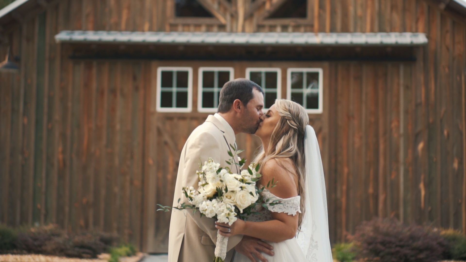Bride and groom can't stop smiling after tropical wedding ceremony!