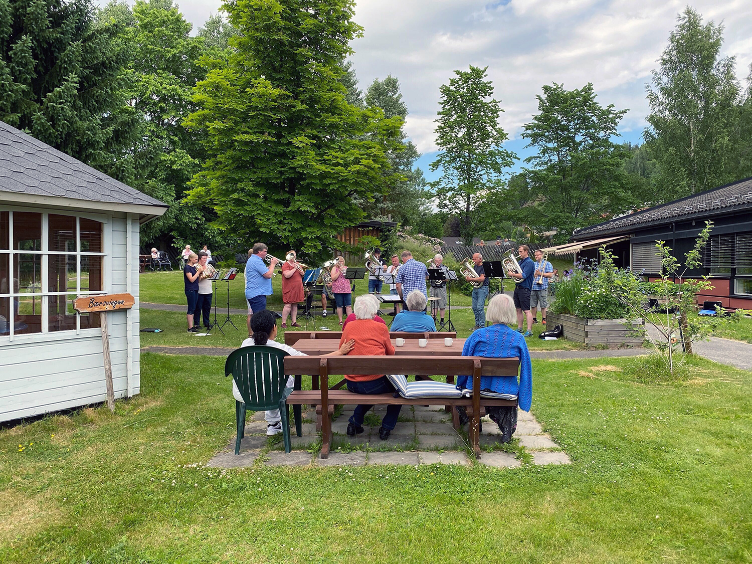 Trykk her for å se aktiviteten