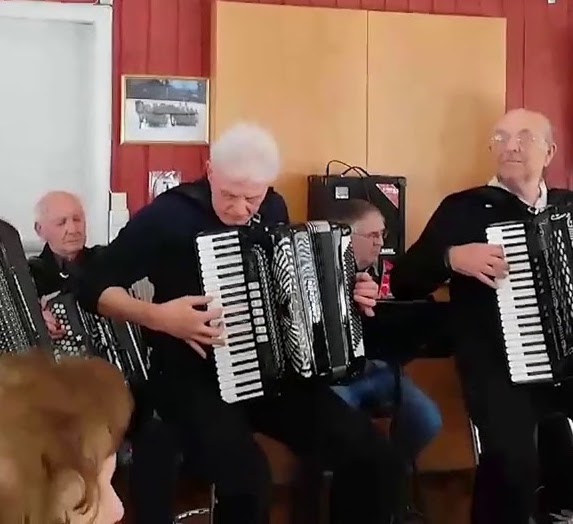 Trykk her for å se aktiviteten