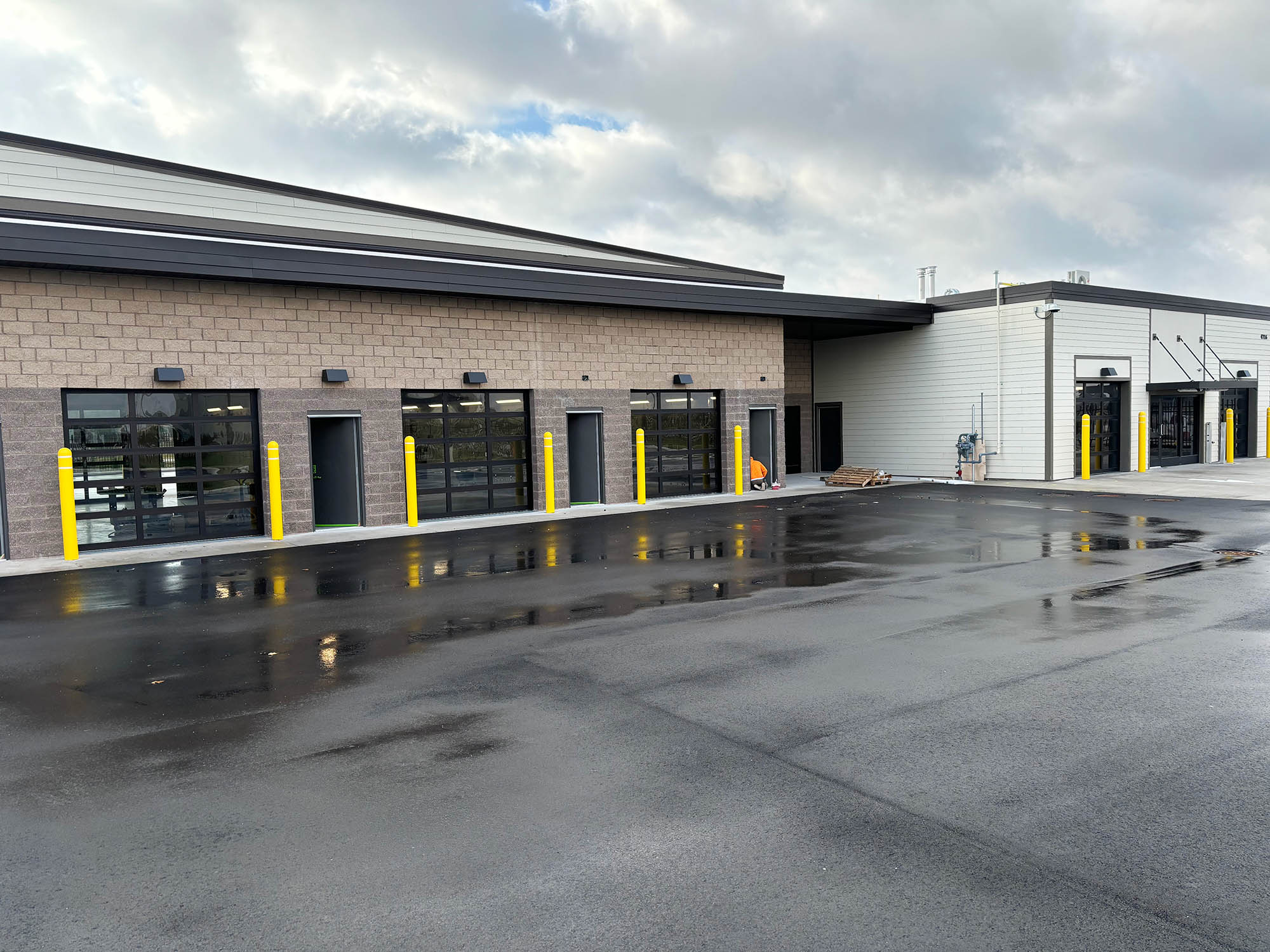 South Bend International Airport Carwash