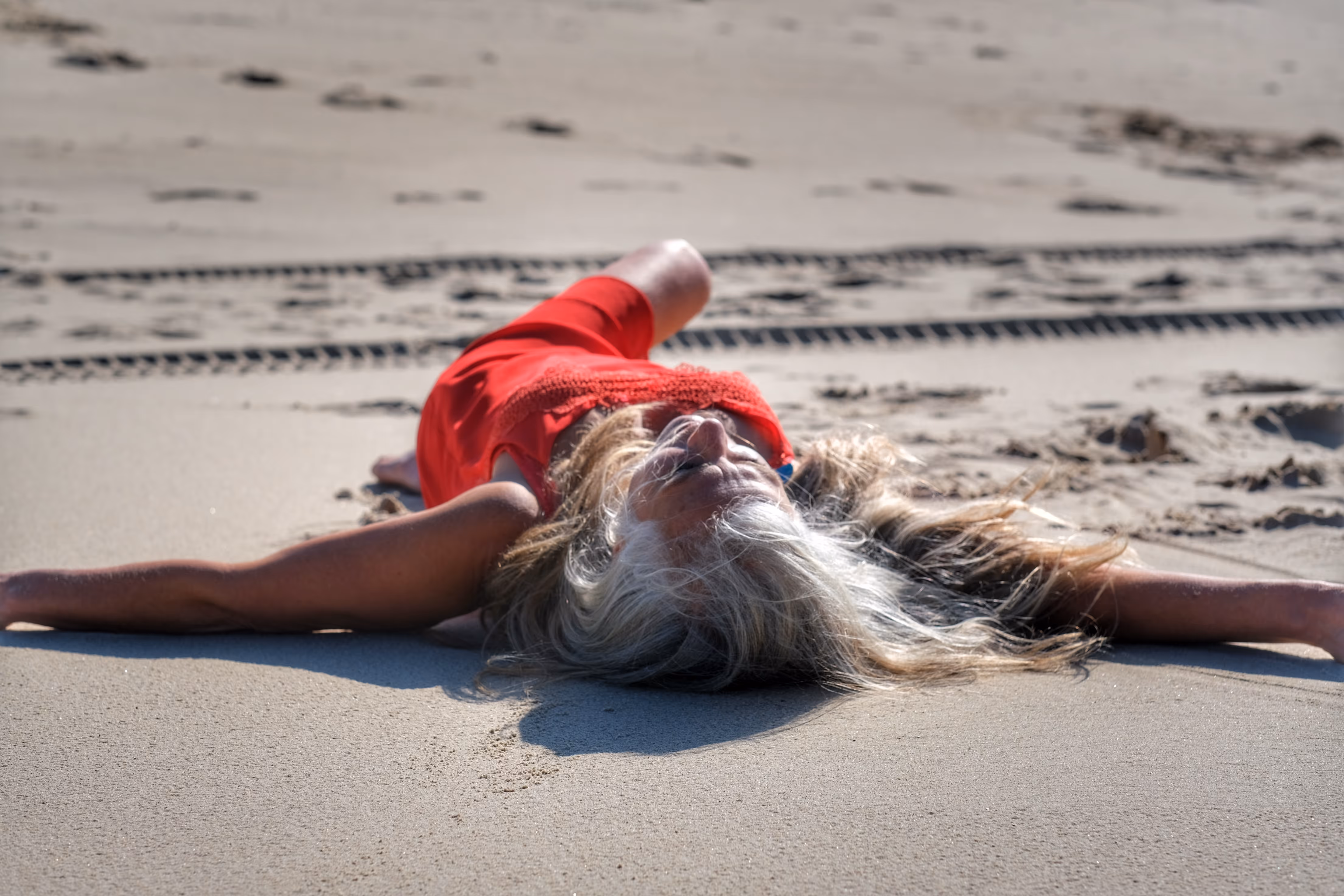 Laat het gaan, laat het vallen, laat het los!(van Dik Hout)