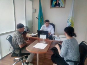 Саржанов Галымжан Турлыбекович как специалист права, оказывает на протяжении многих лет безвозмездную юридическую консультацию