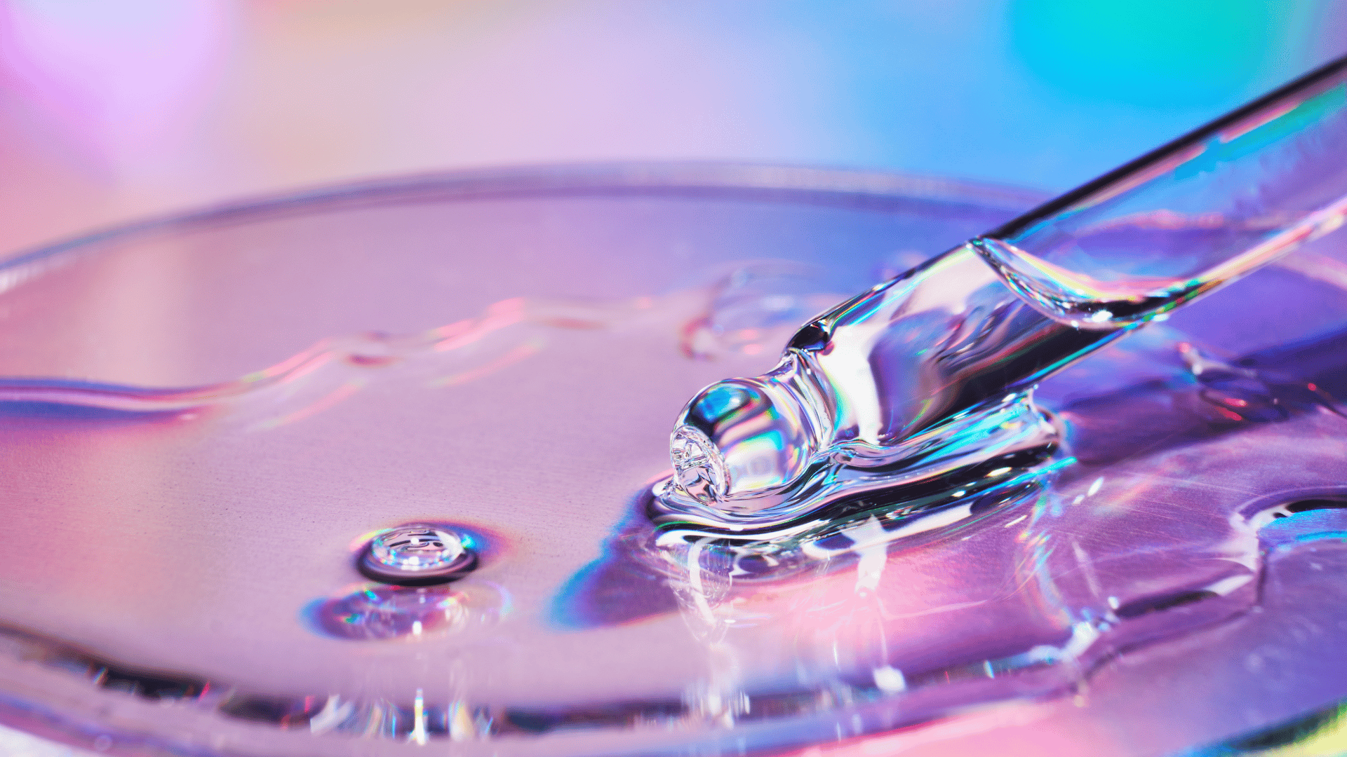 Cosmetic syrum in pipette.