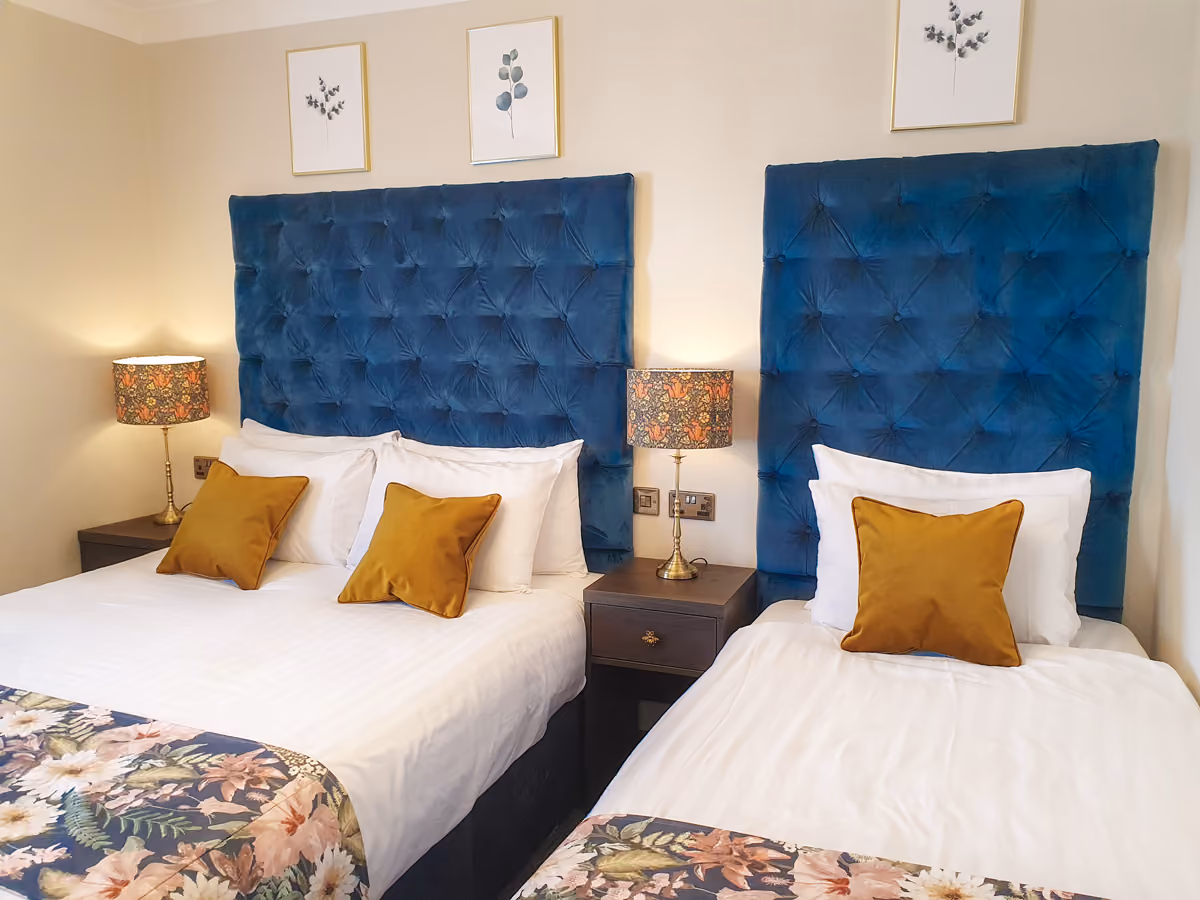 Signature Twin room at the Hotel Collingwood