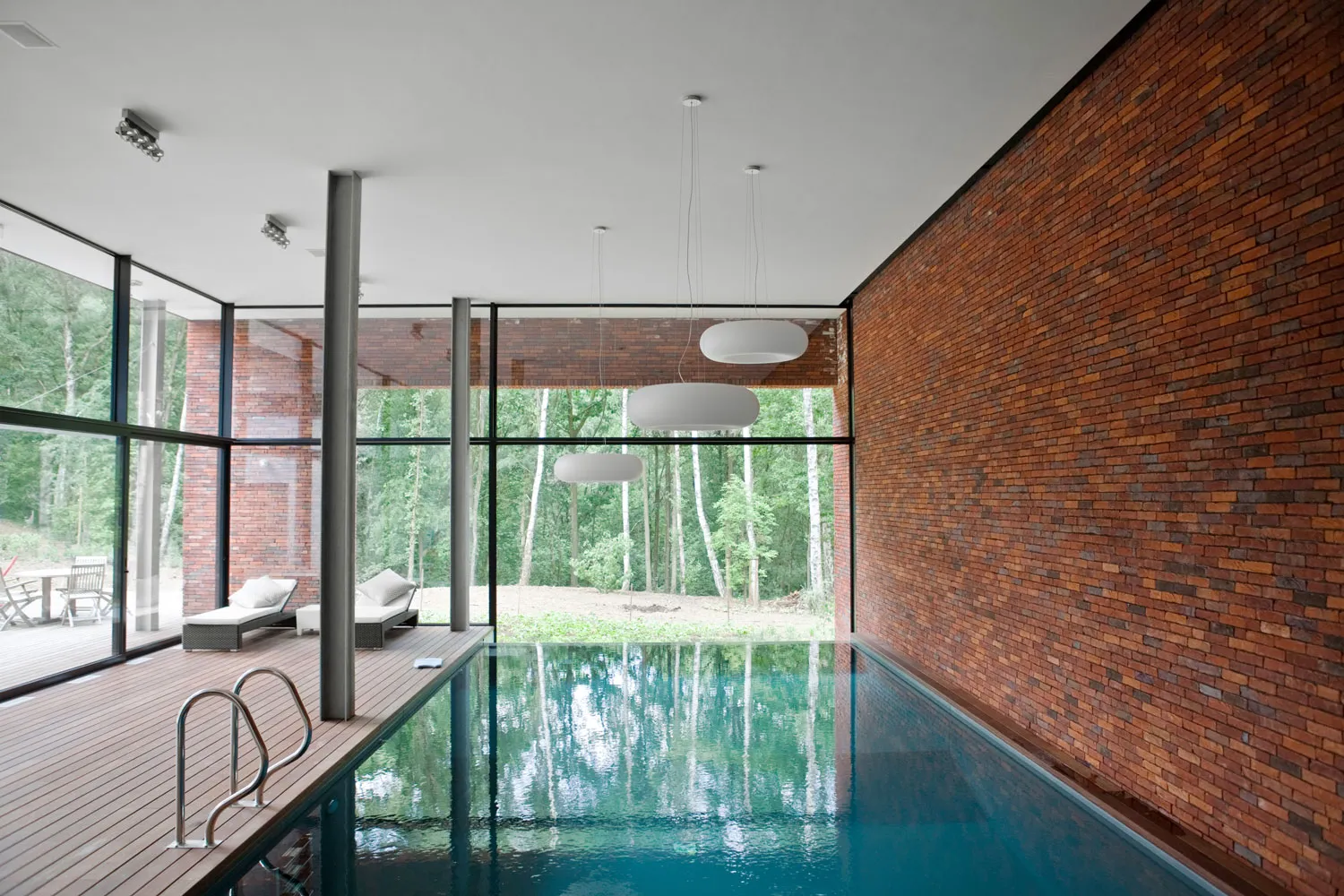 Revestimiento Acústico en Piscina Doméstica o Natatorio