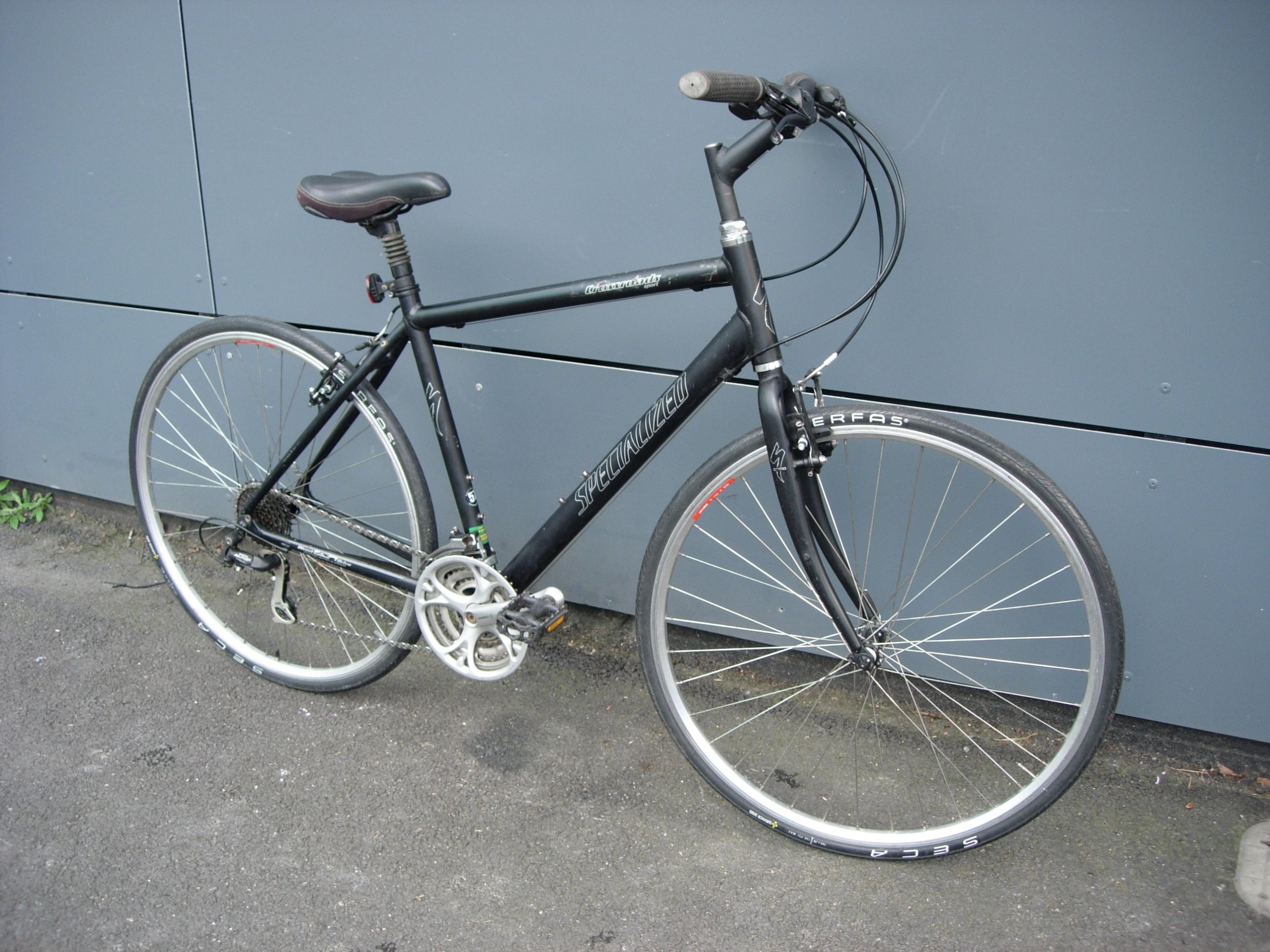 Specialized ' Crossroads ' Mens Hybrid