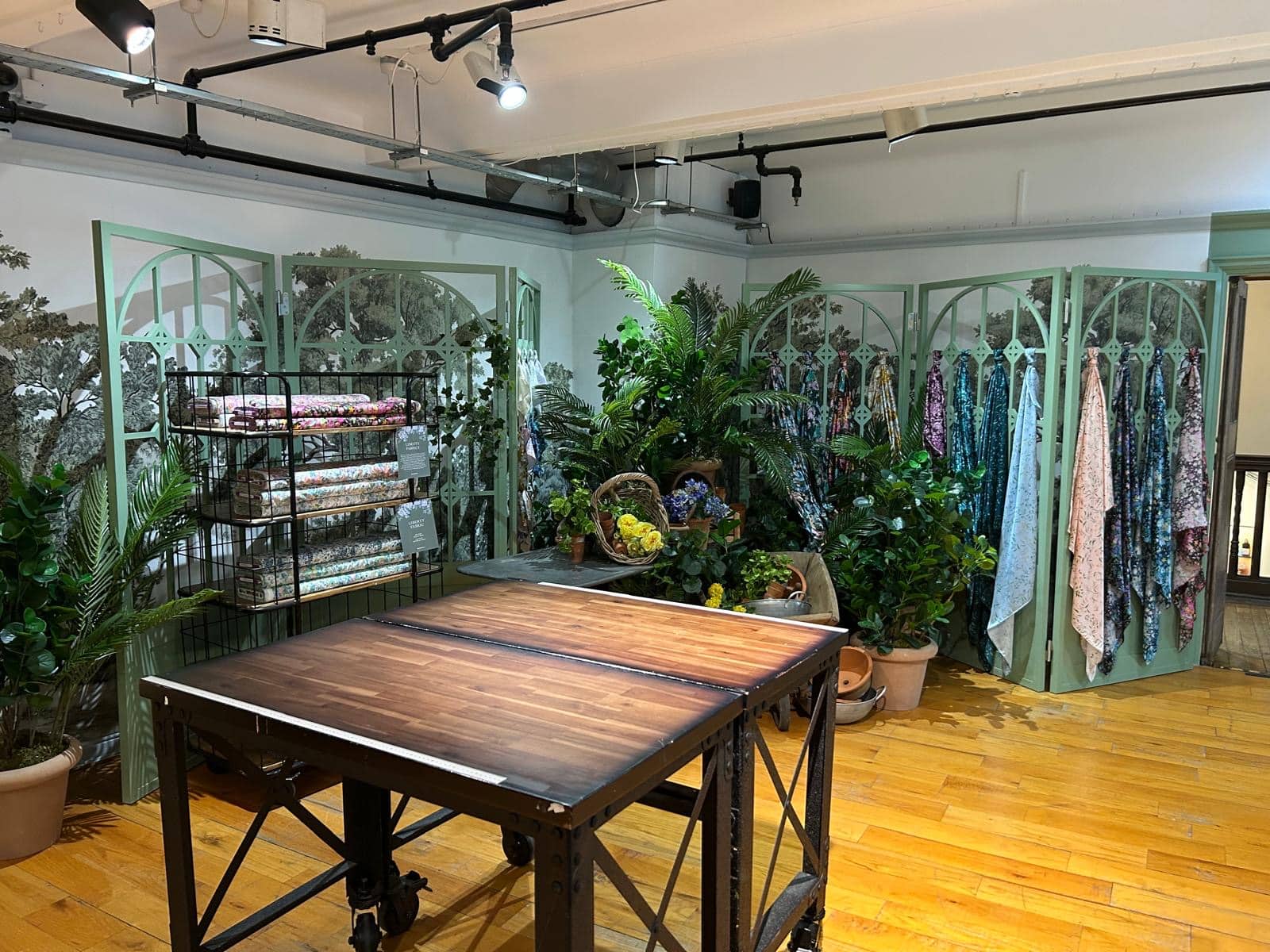 Images of bespoke Bridgerton Plinths 