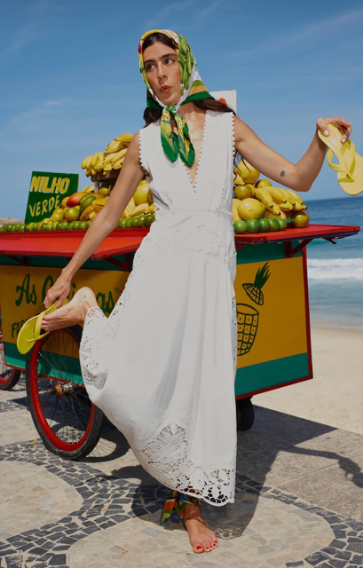 Farm Rio Coconut Cart