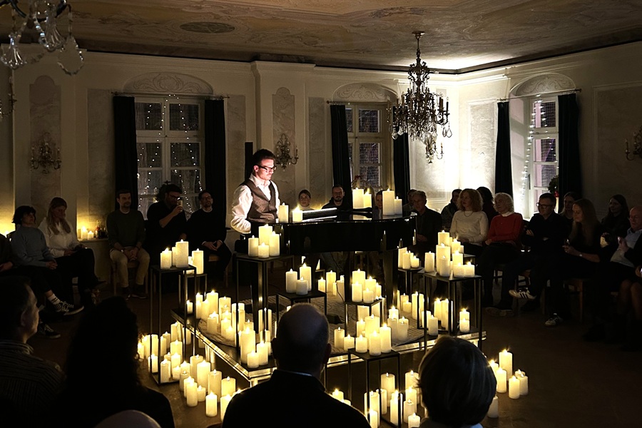 Konzert im Kerzenschein mit Pianist Tom Mayer