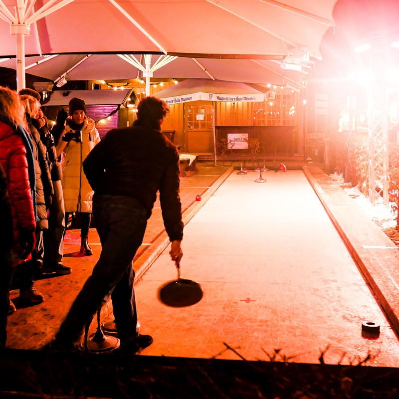 Eisstockbahn Winterbiergarten Bamberger Haus