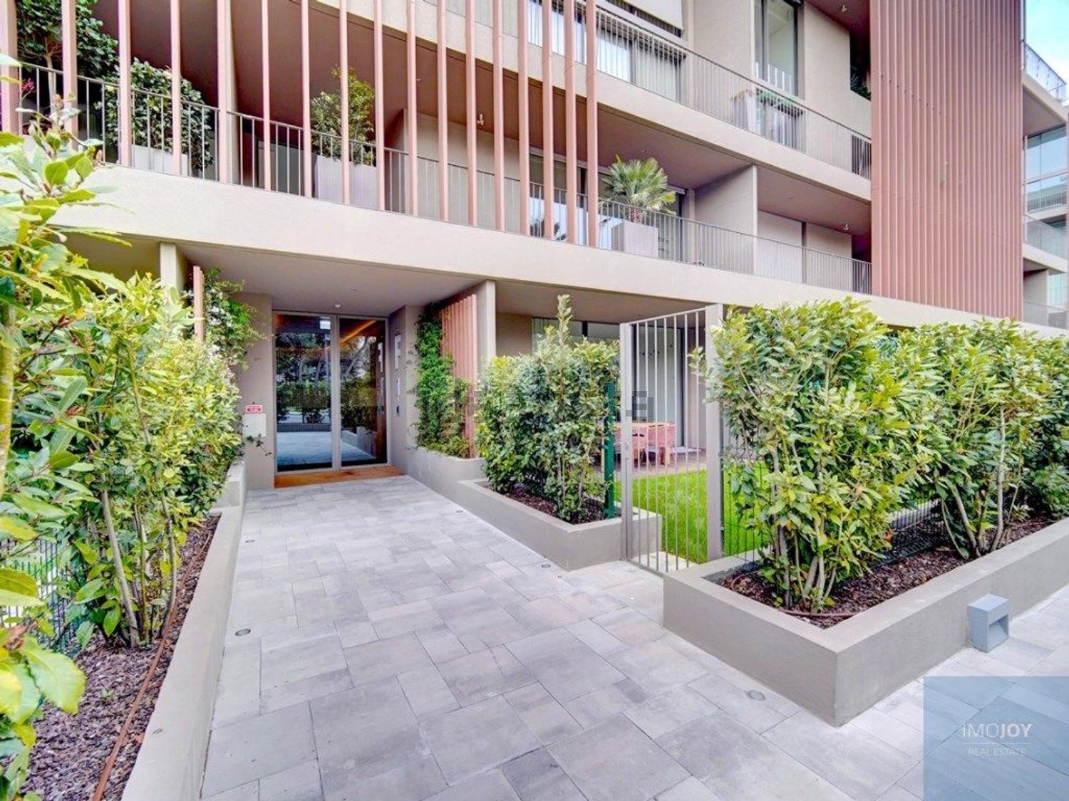 Apartamento T2 à venda na Avenida Nossa Senhora do Rosario