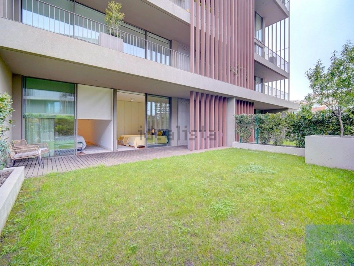 Apartamento T2 à venda na Avenida Nossa Senhora do Rosario