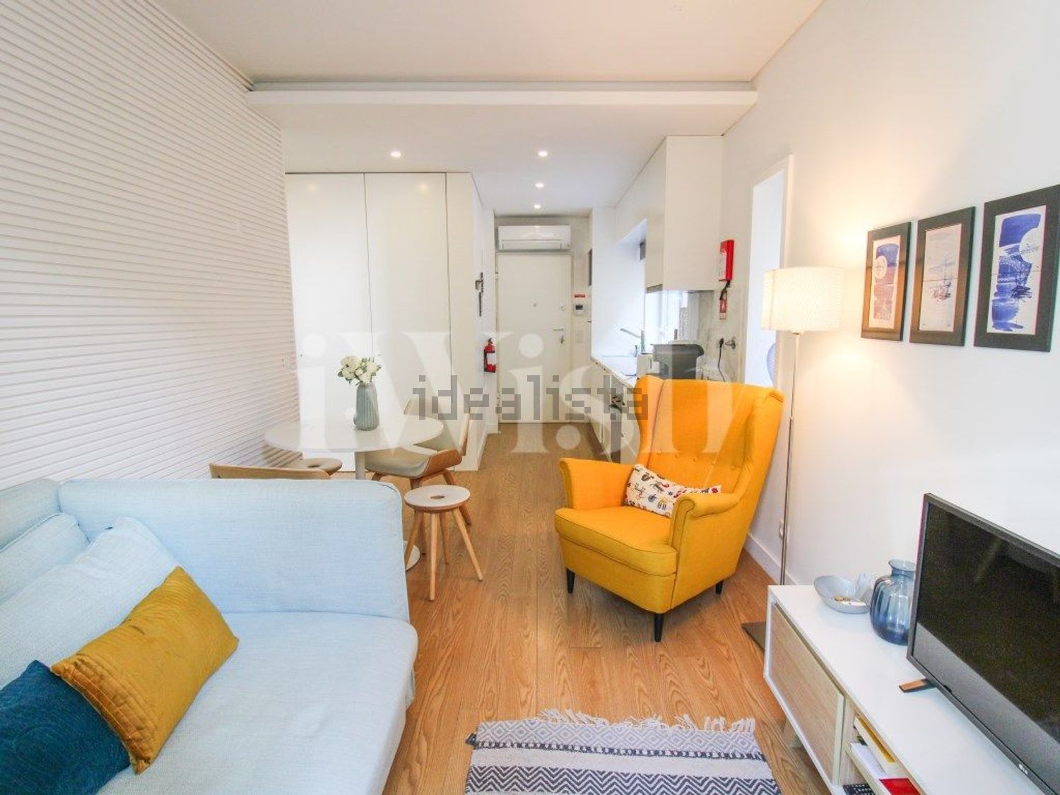 Apartamento T1 à venda na Rua do Almada