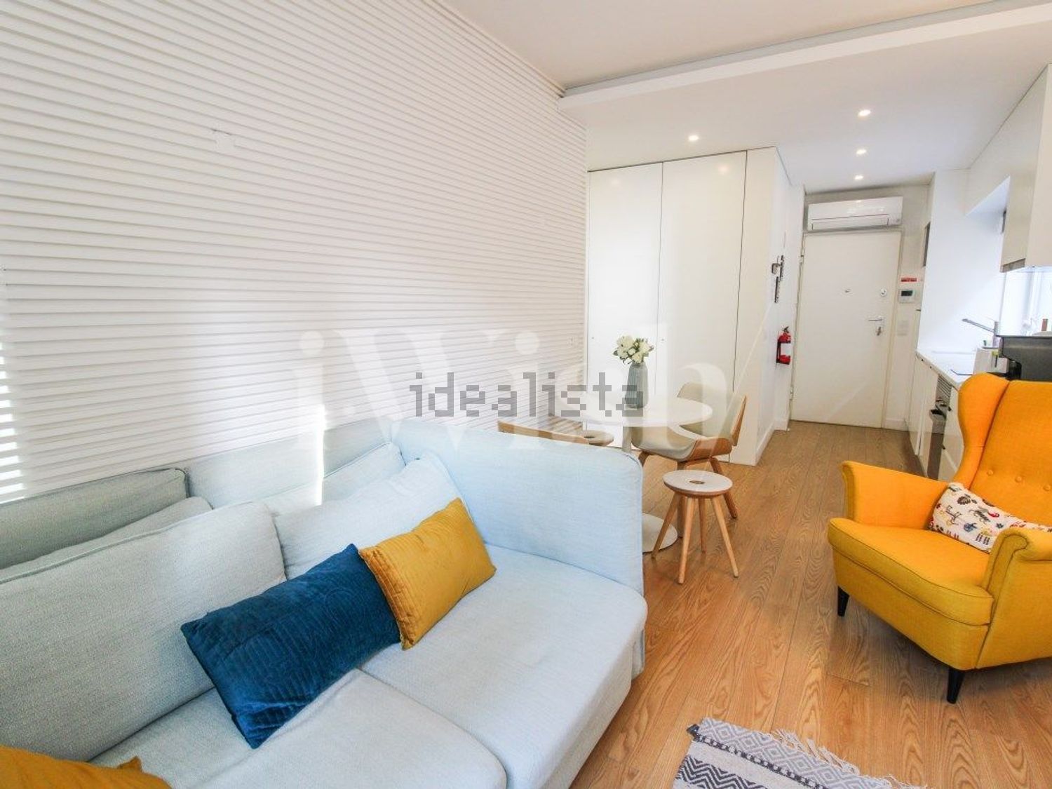 Apartamento T1 à venda na Rua do Almada