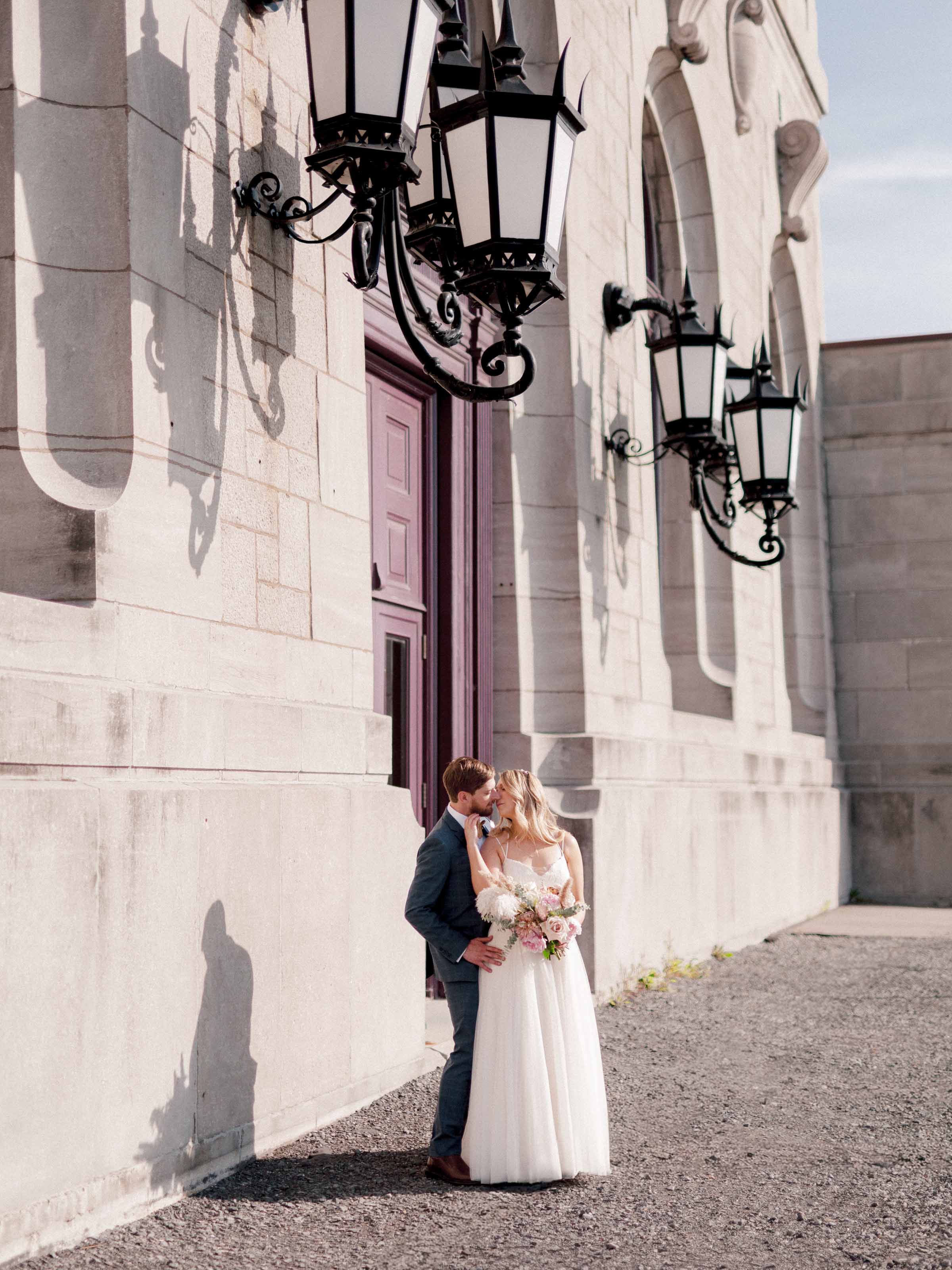Couple photo session at Saint Joseph Oratory Montreal