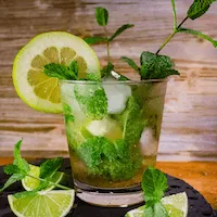 mojito with fresh lime