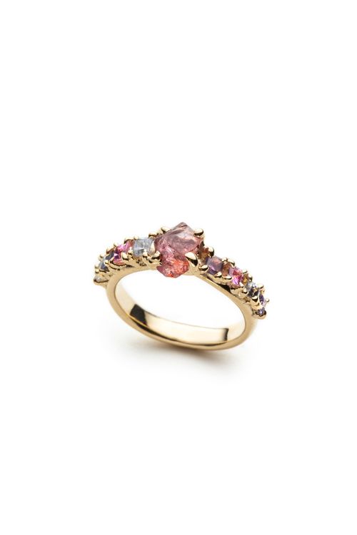 Petite montagne au soleil couchant pour toi mon amour grandissant de tous les instants