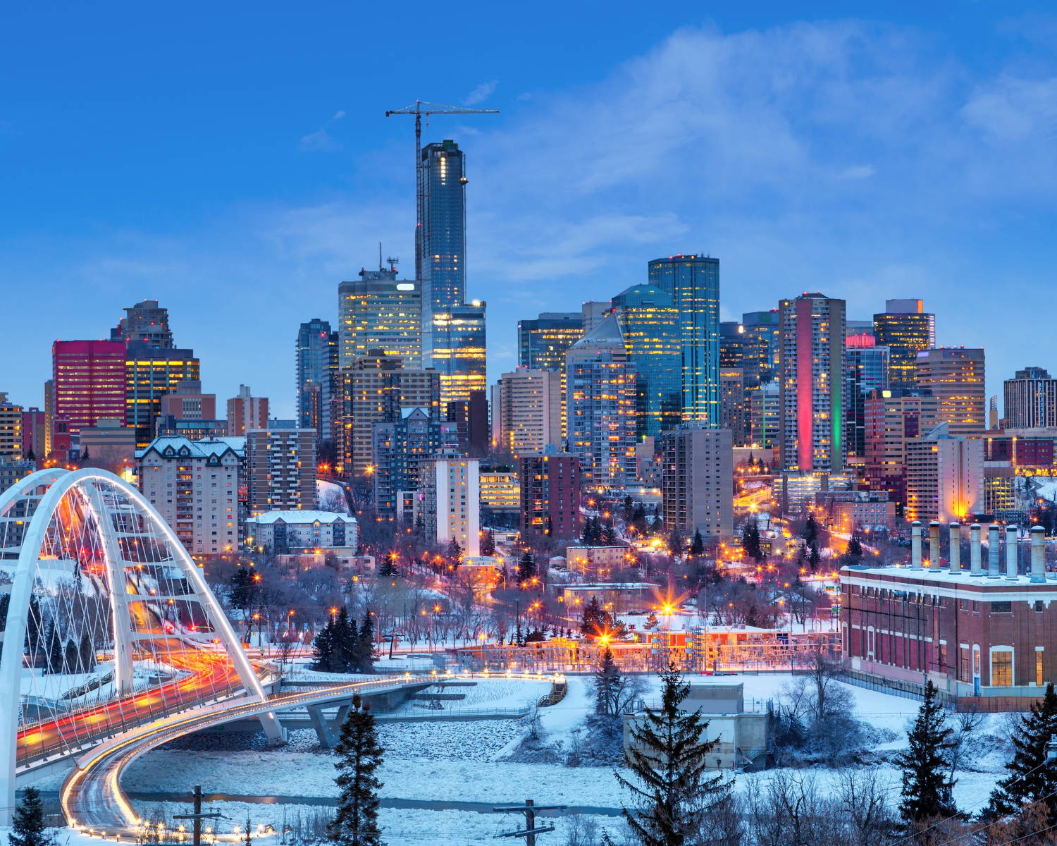 Vertical Impression elevator advertising screen in building lobby