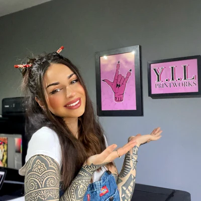 Yas 
