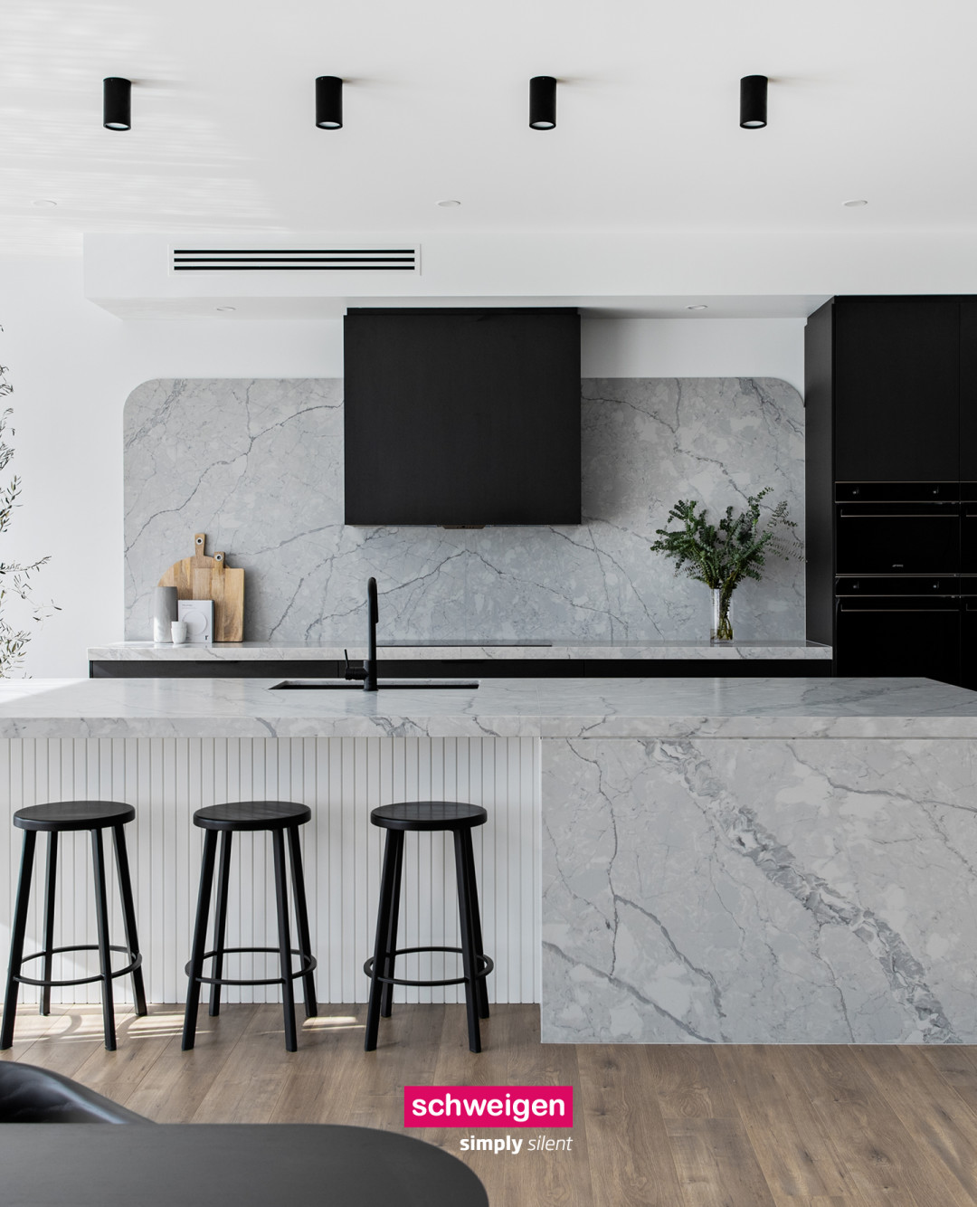 Minimalist kitchens made possible.

Silent, unobtrusive design supports clean lines and modern layouts—no visual clutter, no audio distracti