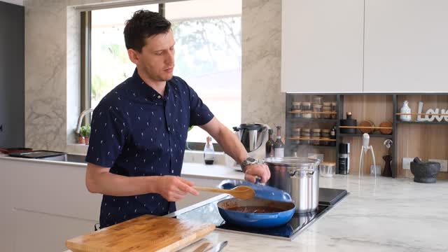 Chef Matteo Zamboni shares how the SCC1200-S Silent Ceiling Cassette Rangehood pairs perfectly with his cooking, lifestyle and home kitchen 