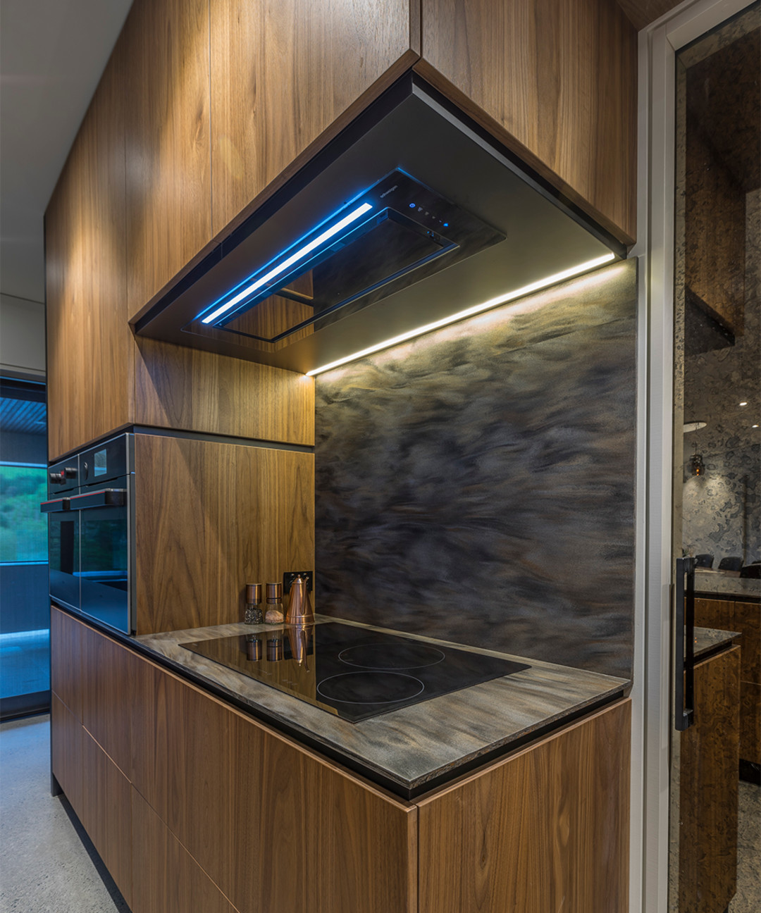 ✨ A kitchen designed to be the centrepiece of the home.

The spectacular Solway House, designed by award-winning kitchen and interior design
