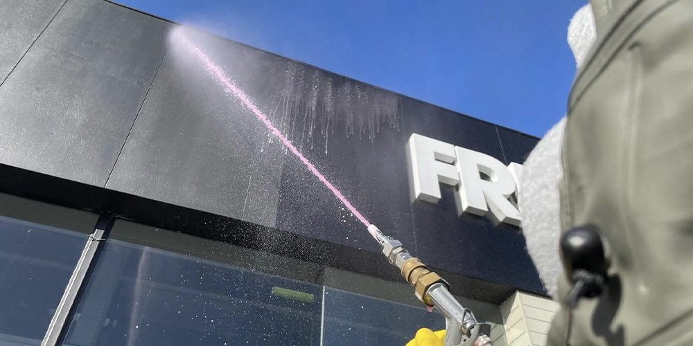 Cleaning Freedom furniture signage