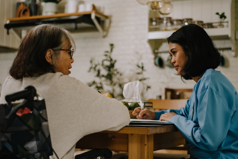 Signs Your Loved One May Need Help at Home