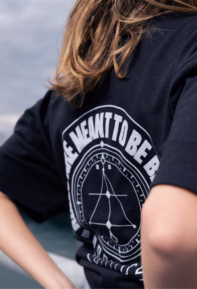 LIBR streetwear: black hoodie with a white circular emblem printed on the back