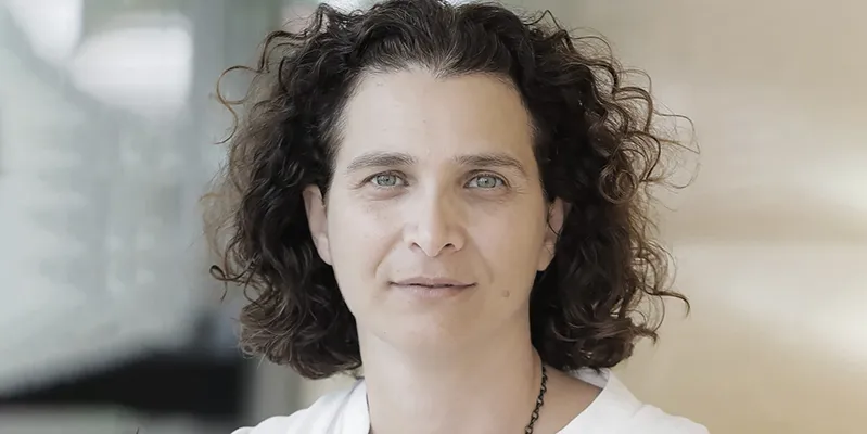 "הציבור עכשיו שקוף, אנחנו נתינים שמקבלים הוראות"