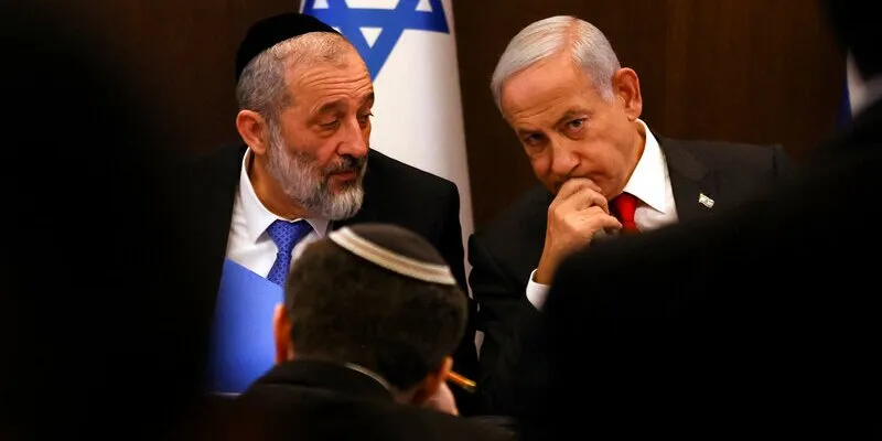 בתי דין - המקום הכי חם