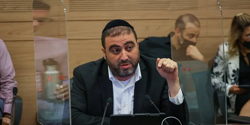 התנועה לאיכות השלטון: נפנה לבג"ץ אם לא ישונו הקריטריונים לחלוקת תלושי המזון