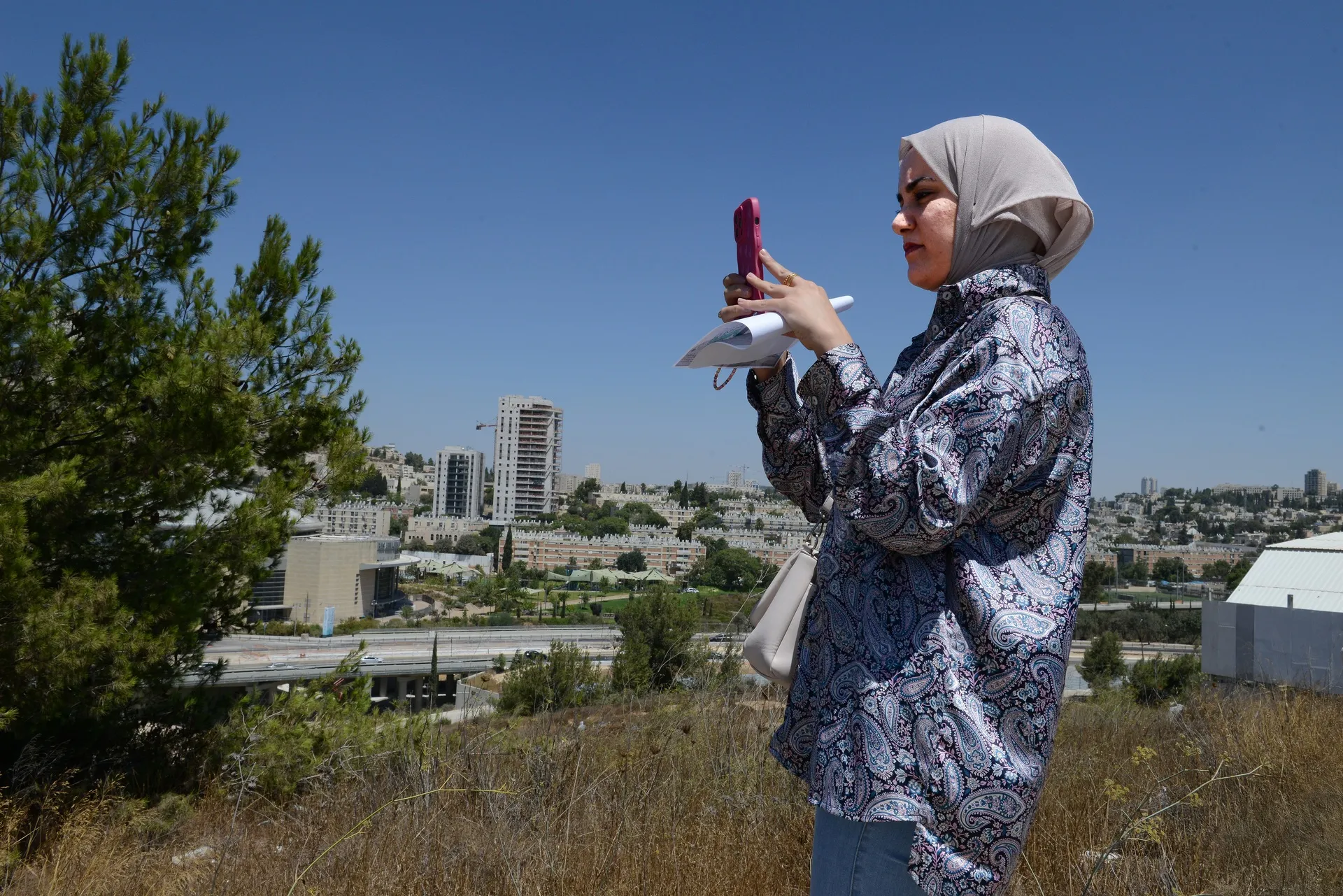 רוואן שלאלדה: "אני צריכה דברים שיגרמו לי להרגיש שאני חלק מהעיר הזו, מהשכונה הזו". צילום: איל יצהר