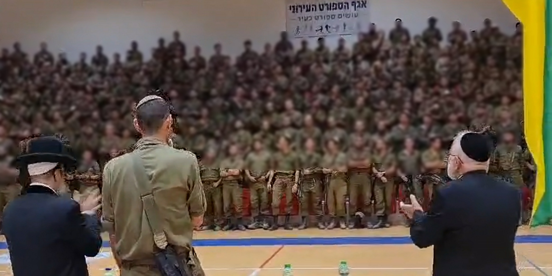 צילום מסך מתוך סרטון רשת של הרב יעקב איפרגן, עם חיילי גולני באוקטובר 2023. שימוש על פי סעיף 27א