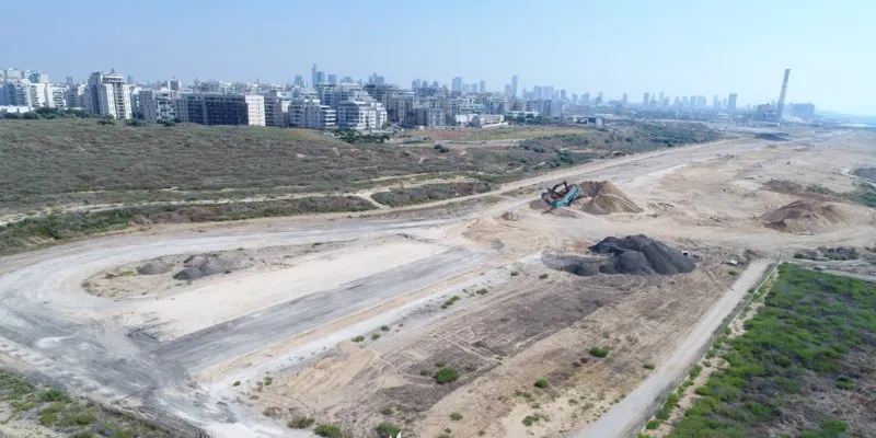 זיהום הקרקע בשדה דב: "חשד שמטרת השינוי של ערכי הסף היא להכשיר את השרץ"