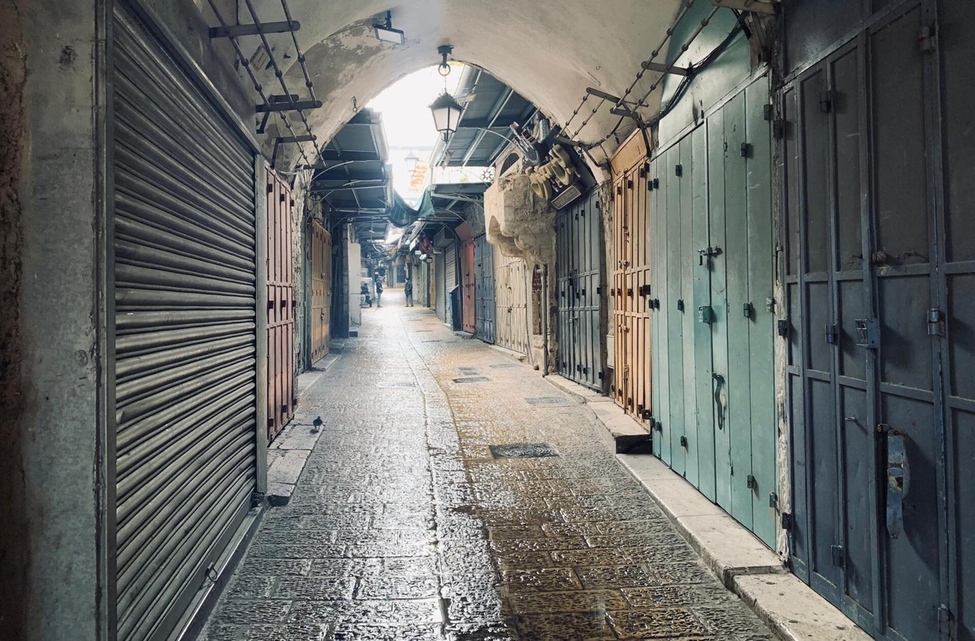 שוק העיר העתיקה סגור. צילום: רחמה עלי