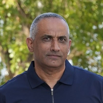 דדי שמחי. צילום מתוך עמ' הפייסבוק שלו