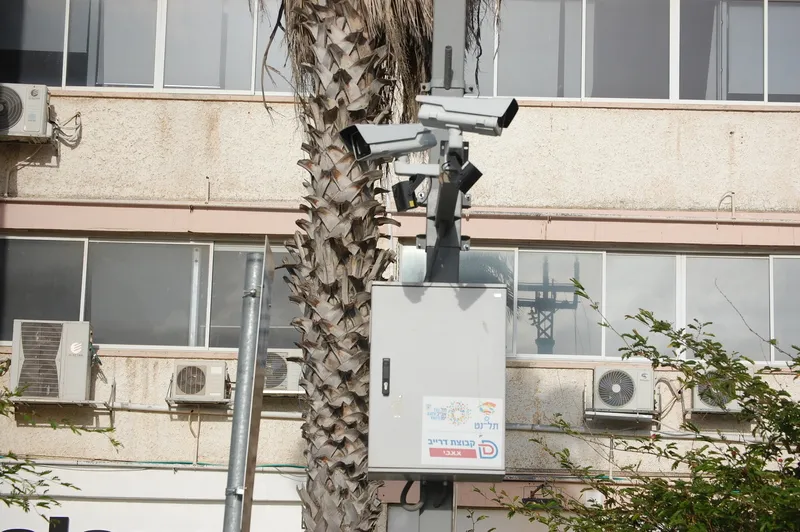 מצלמות אכיפה בתל אביב. צילום: שומרים