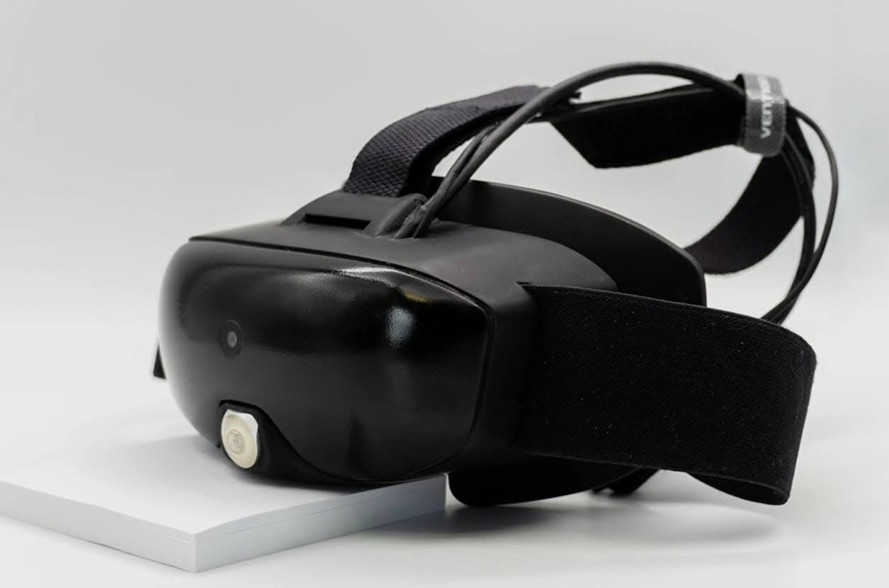 8K VR Headset for Sports