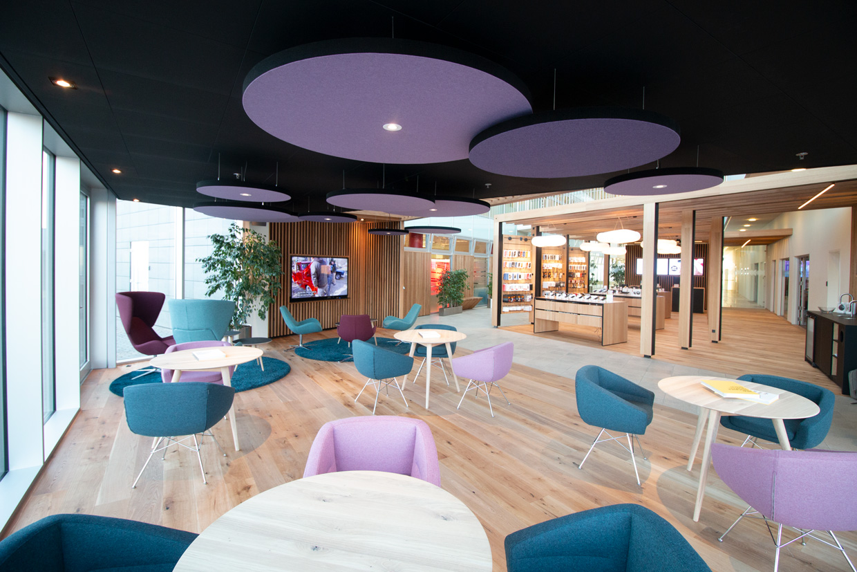 Sala común del proyecto Foroya Tele.