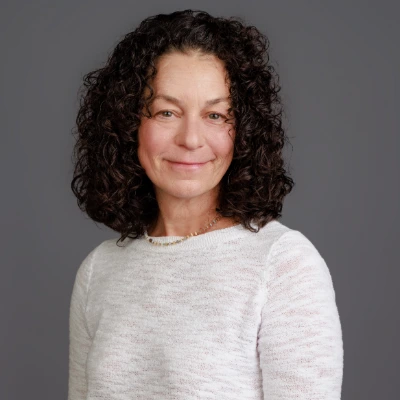 Professional headshot of Rachelle “Shell” Portner, RN, BSN, BA, Oncology Nurse Navigator at Gregory Rhodes MD Cancer Center.