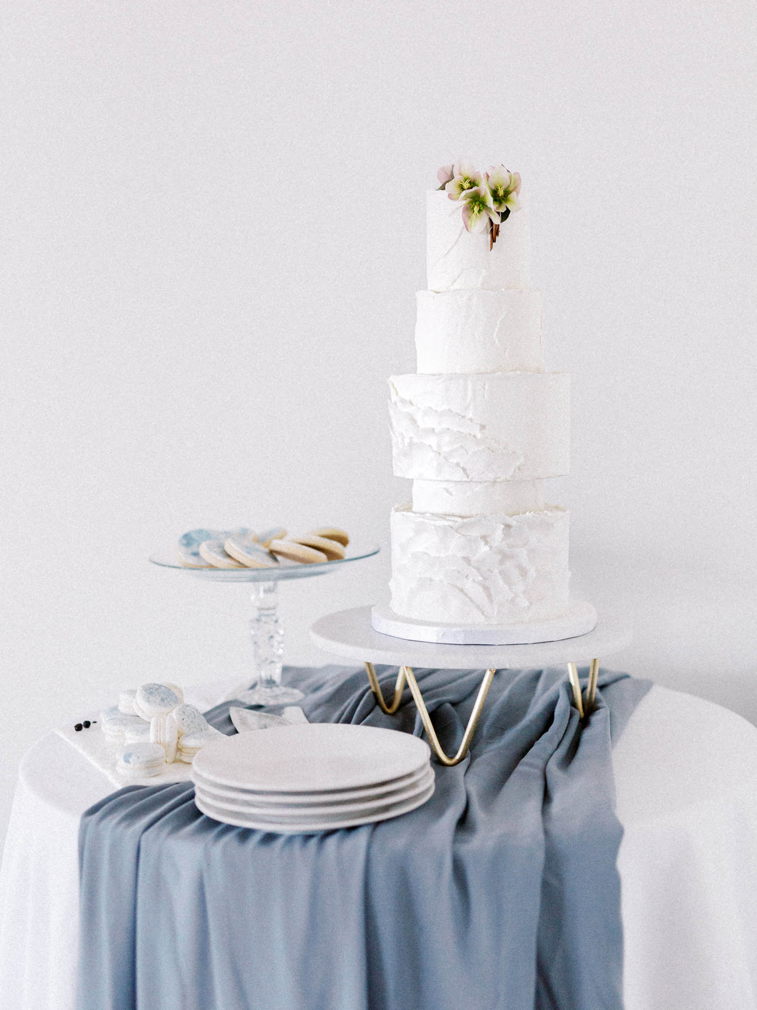 Modern Scandinavian bridal editorial at Le Monastère des Augustines, Quebec City - image 18