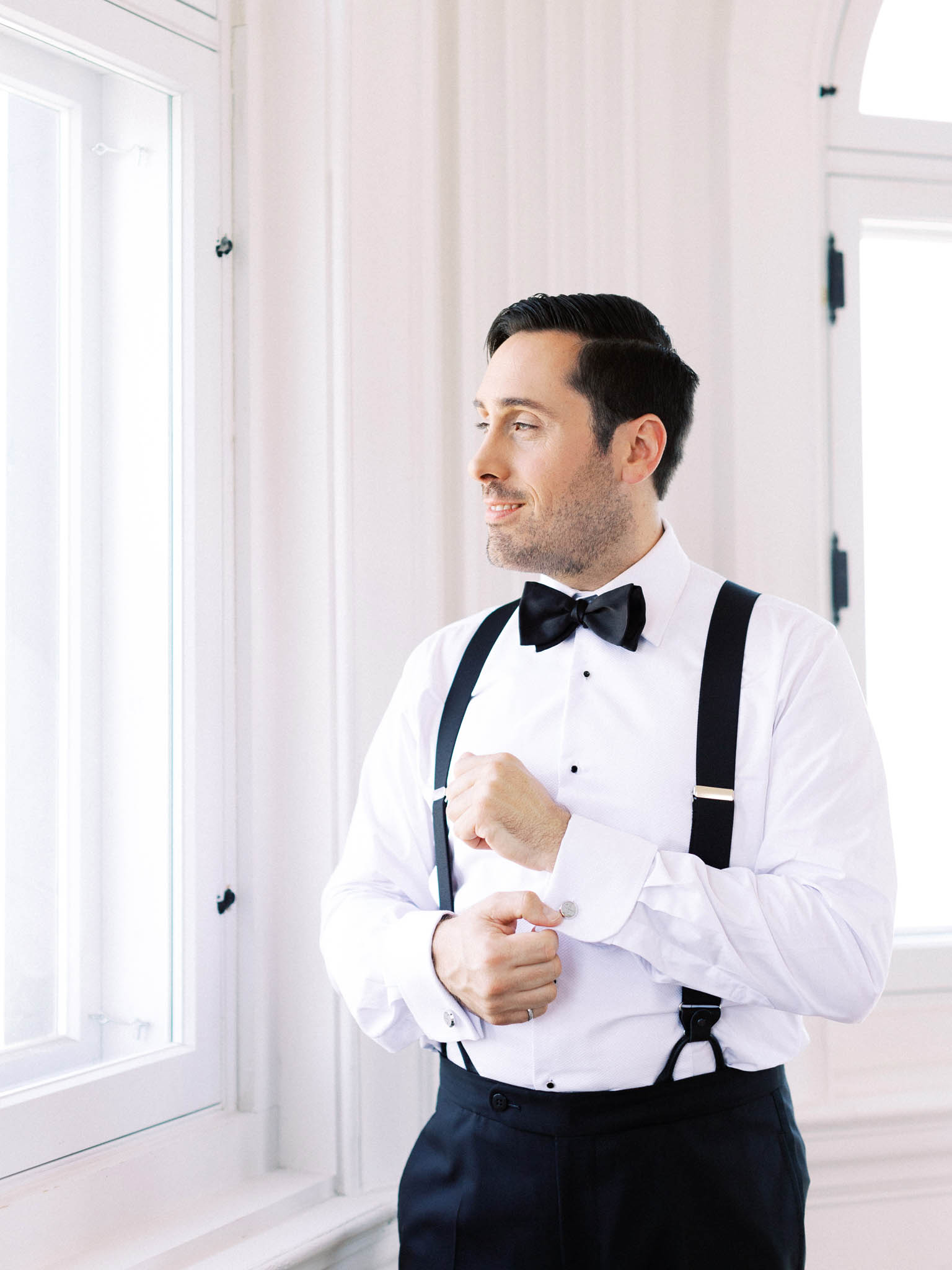Elopement at Musée de l'Amérique francophone in Quebec City - image 4