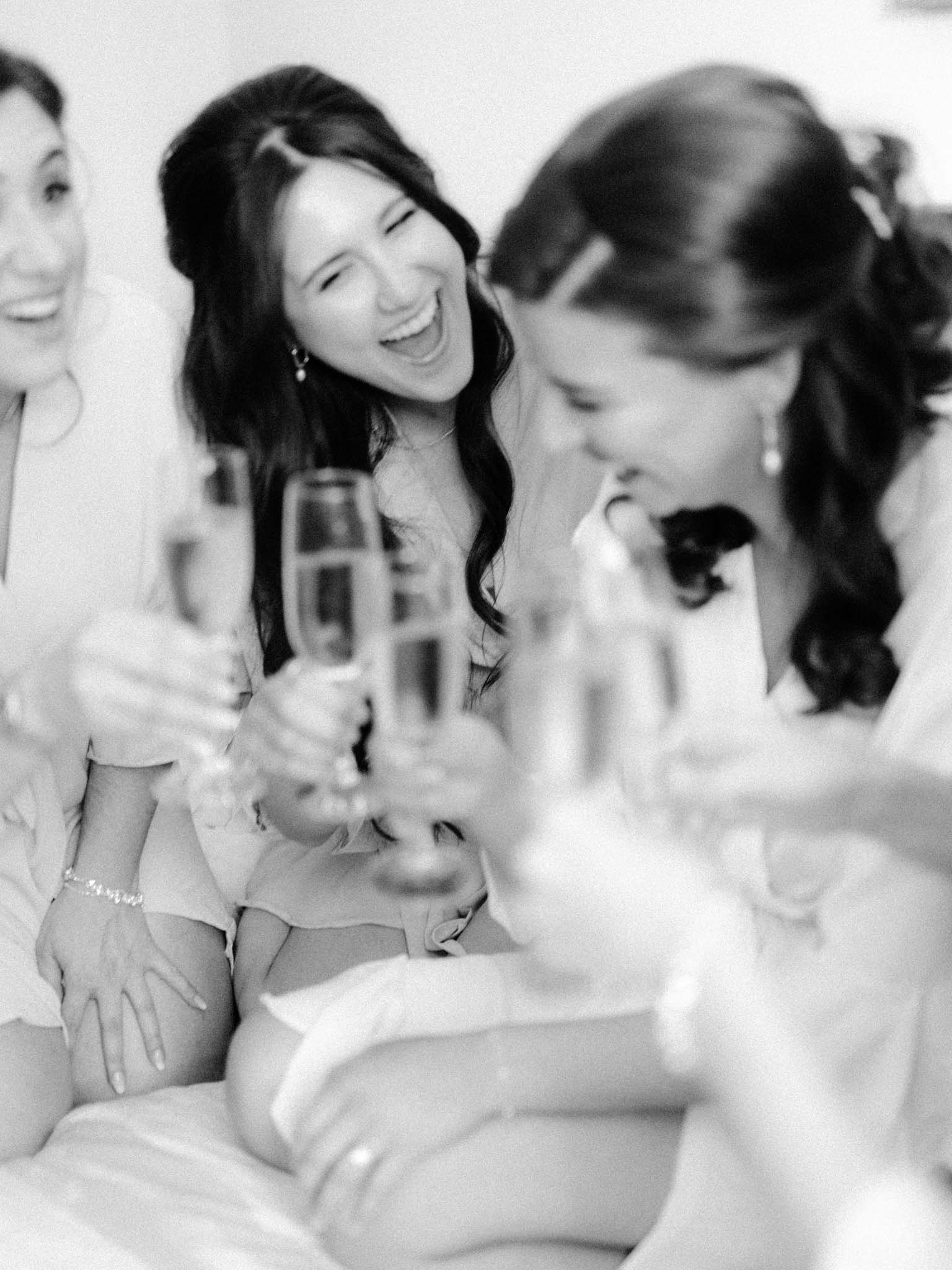 Wedding at Château Taillefer Lafon vineyard near Montreal - image 2