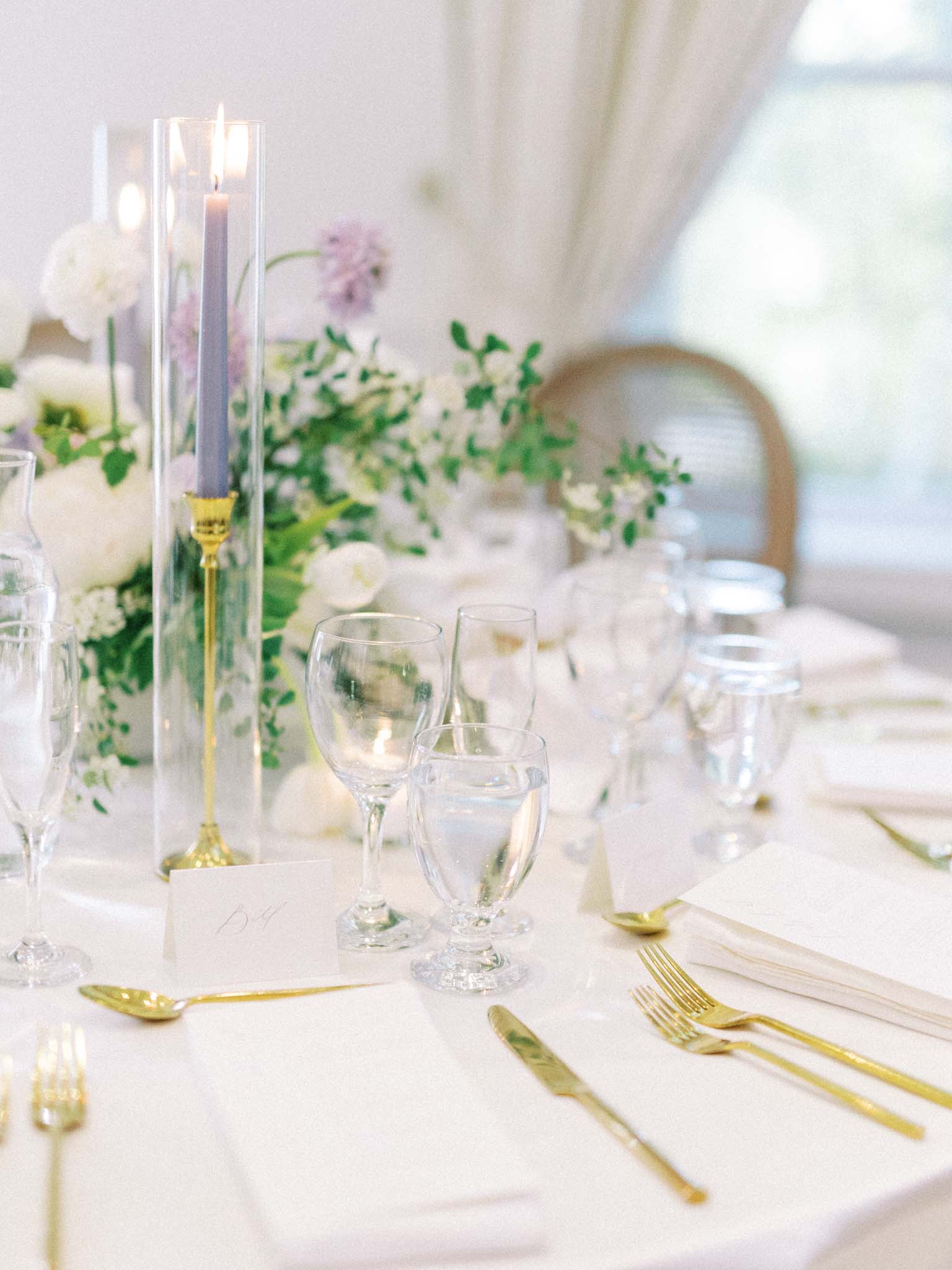 Wedding at Château Taillefer Lafon vineyard near Montreal - image 30