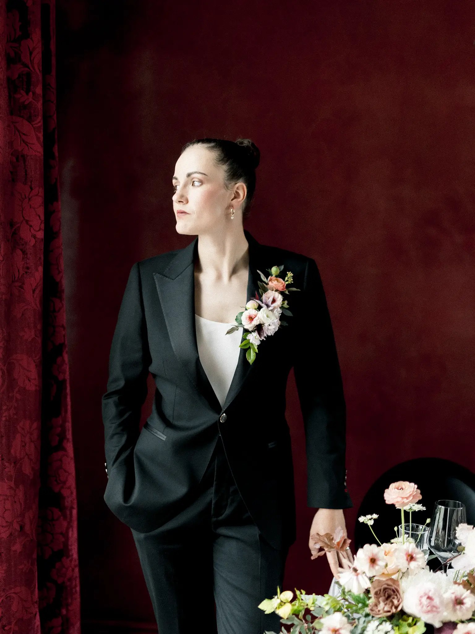 Maroon and black wedding editorial at Château Ste-Agnès in the Eastern Townships, Quebec - image 17