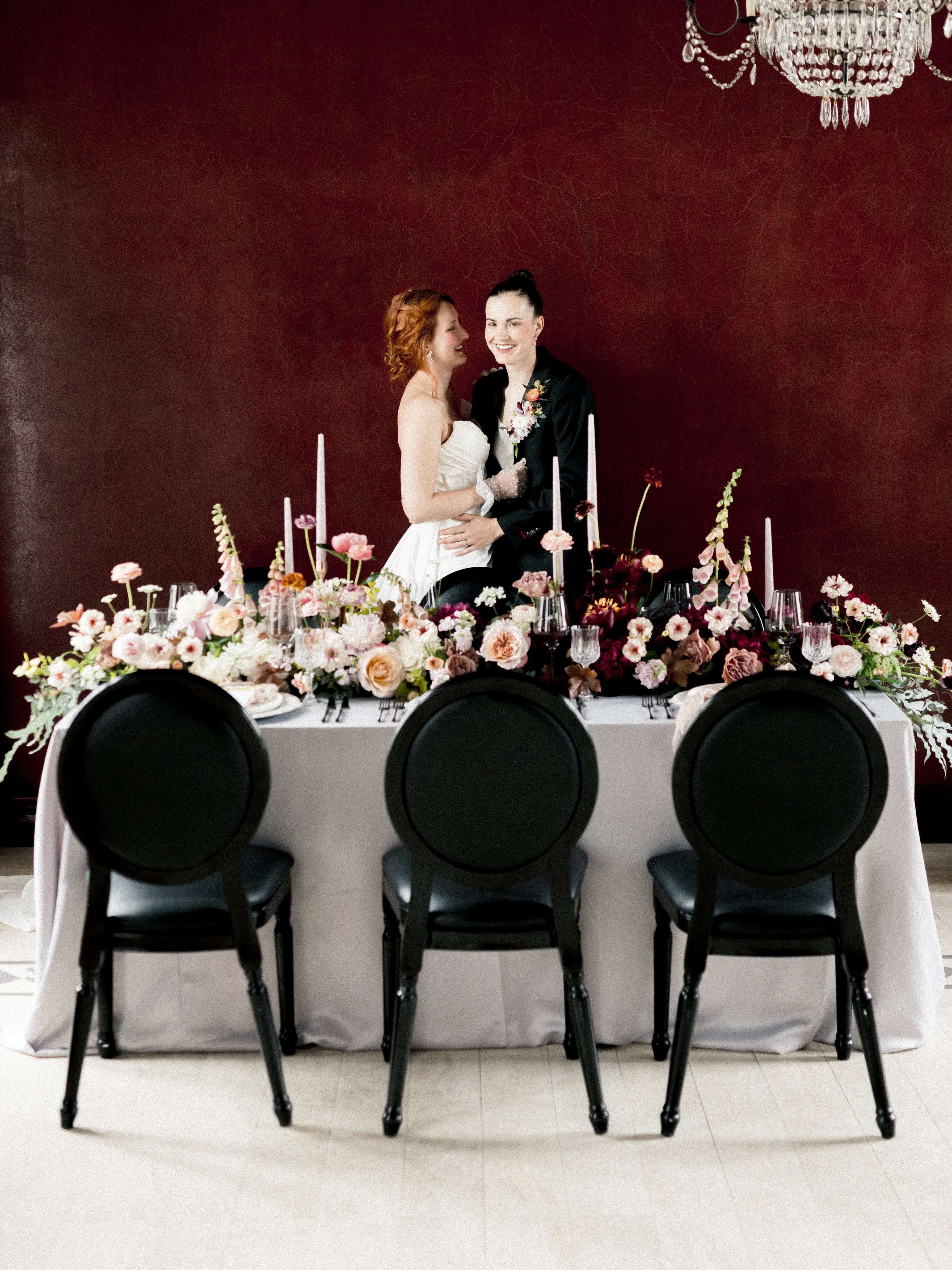 Maroon and black wedding editorial at Château Ste-Agnès in the Eastern Townships, Quebec - image 11