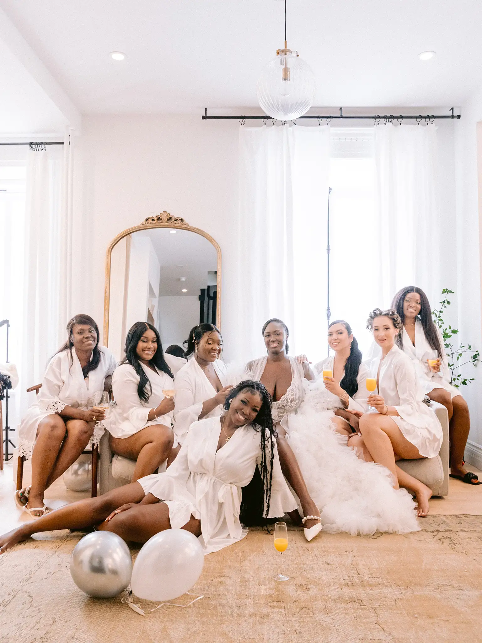 Wedding at Salle des Promotions, Le Petit Séminaire in Old Quebec City - image 6