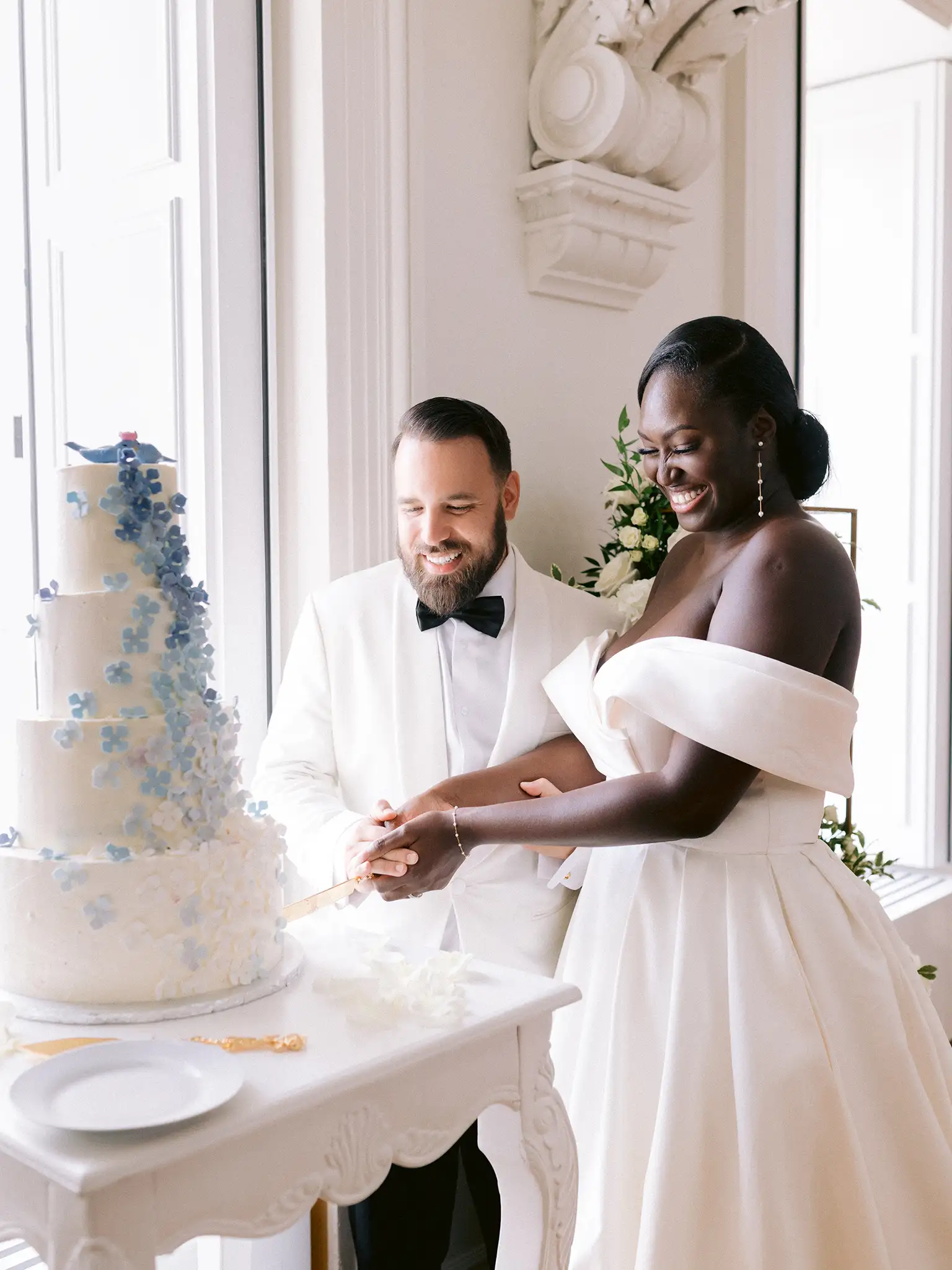 Wedding at Salle des Promotions, Le Petit Séminaire in Old Quebec City - image 36