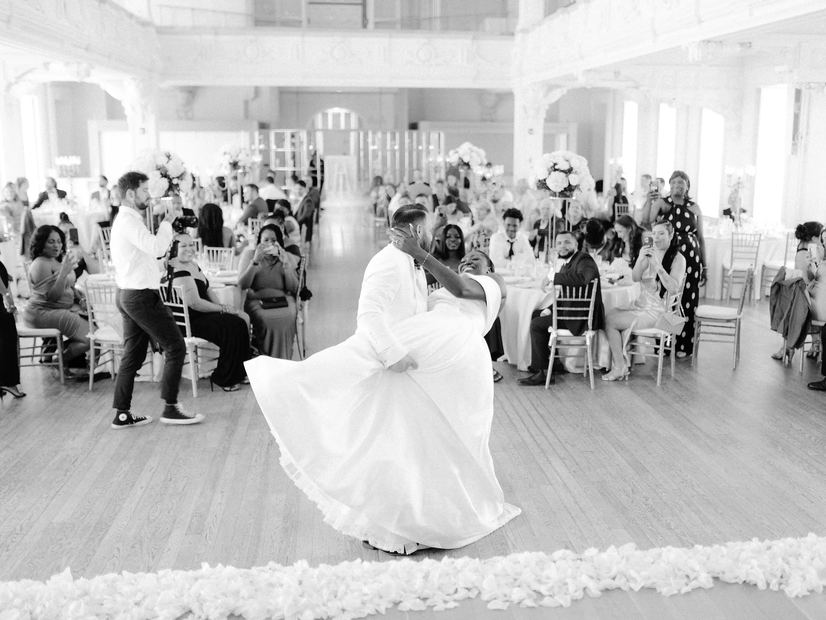 Wedding at Salle des Promotions, Le Petit Séminaire in Old Quebec City - image 35